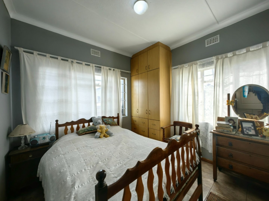 3 Bedroom Property for Sale in Fraaiuitsig Western Cape